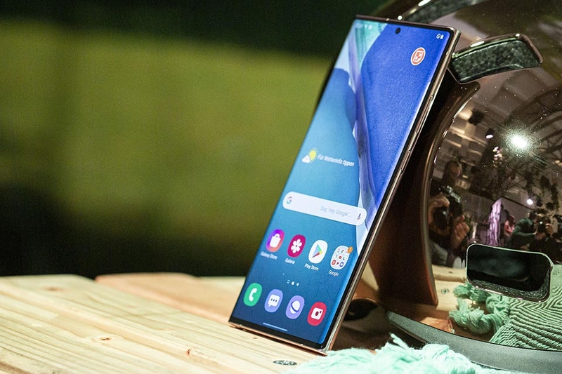 So sánh màn hình IPS LCD và Super AMOLED - 03