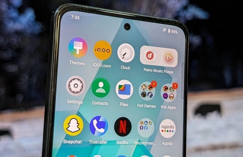 so sánh iQOO Z10x và iQOO Z9x 6