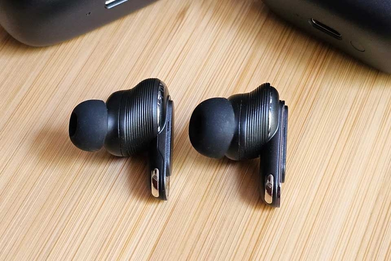 So sánh tai nghe JBL Tour Pro 2 và 3 - 05