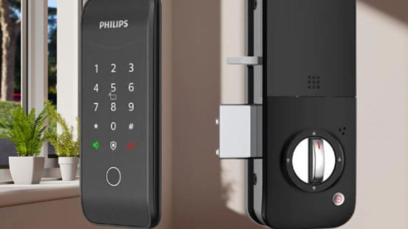 So sánh khóa điện tử Hafele và Philips 4