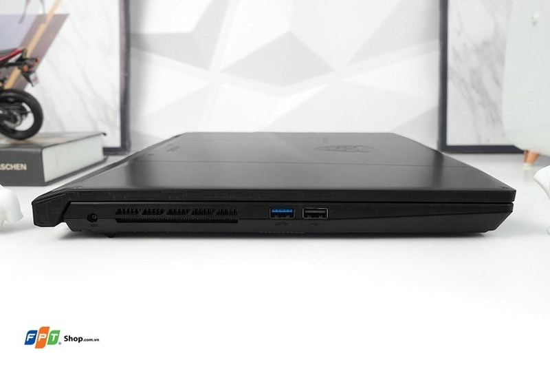 So sánh laptop MSI Katana và MSI Cyborg - 09