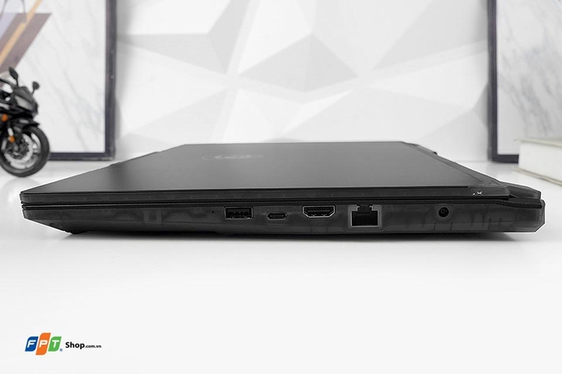 So sánh laptop MSI Katana và MSI Cyborg - 07