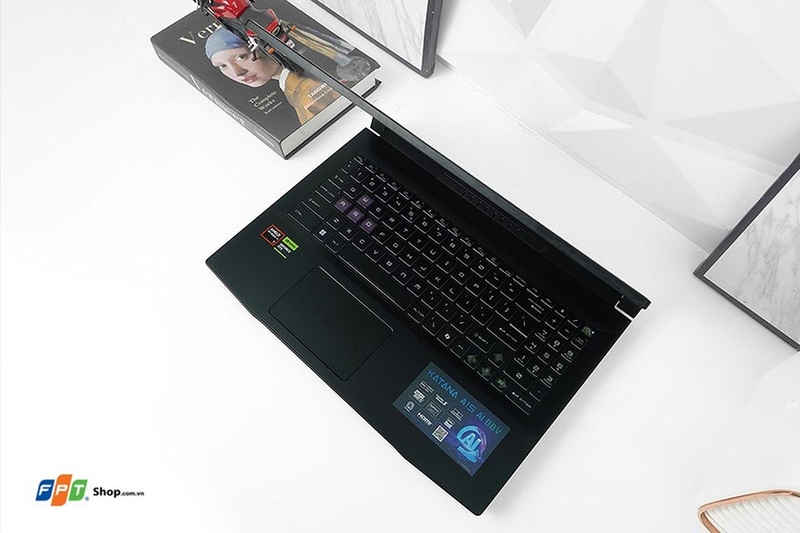 So sánh laptop MSI Katana và MSI Cyborg - 05