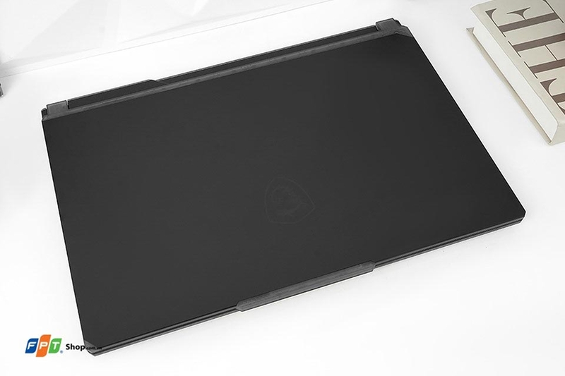 So sánh laptop MSI Katana và MSI Cyborg - 01