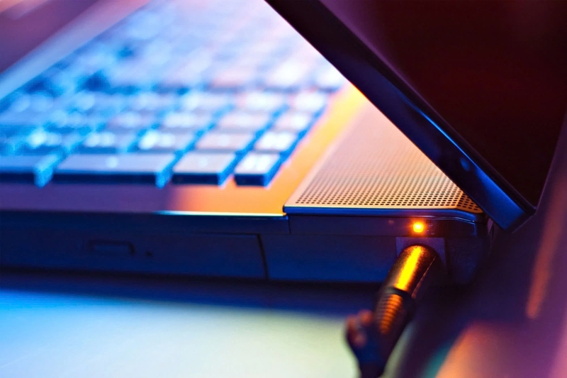 so sánh laptop gaming và laptop thường (ảnh 4)