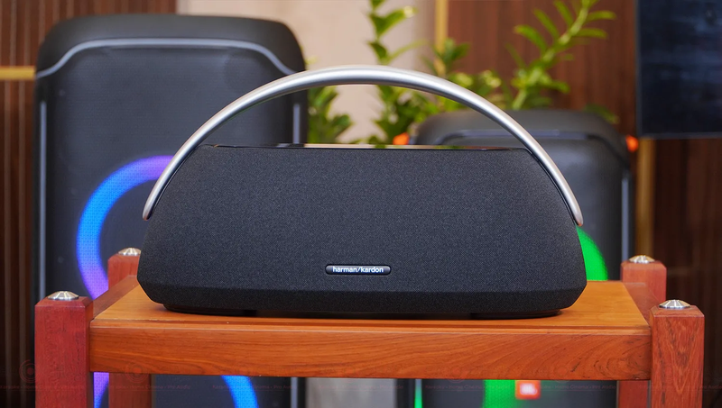 so-sanh-loa-harman-kardon-go-play-3-khac-gi-go-play-2.webp