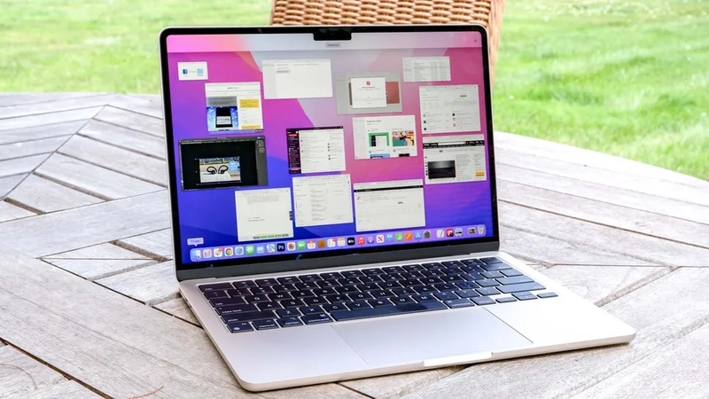 So sánh MacBook Air M2 và Pro M1 2