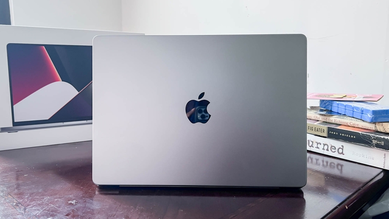So sánh MacBook Pro M5 và M2 3