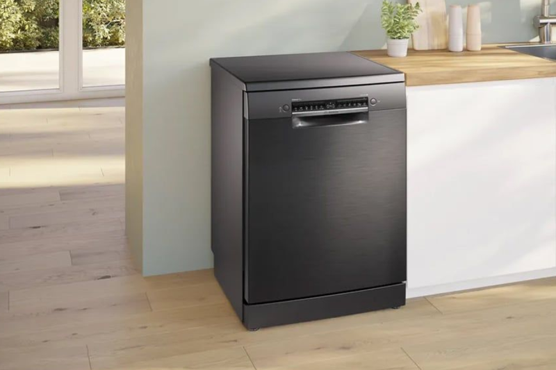 So s&aacute;nh m&aacute;y rửa b&aacute;t Bosch v&agrave; Eurosun (1)