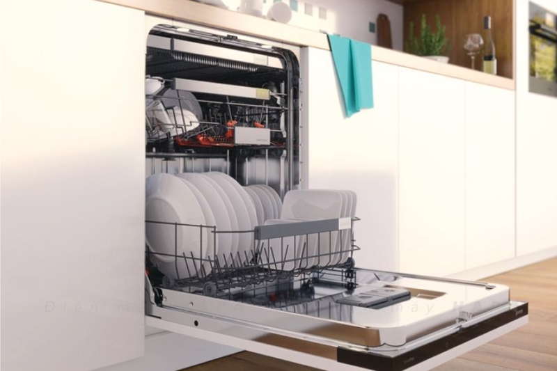 So s&aacute;nh m&aacute;y rửa b&aacute;t Bosch v&agrave; Eurosun (7)