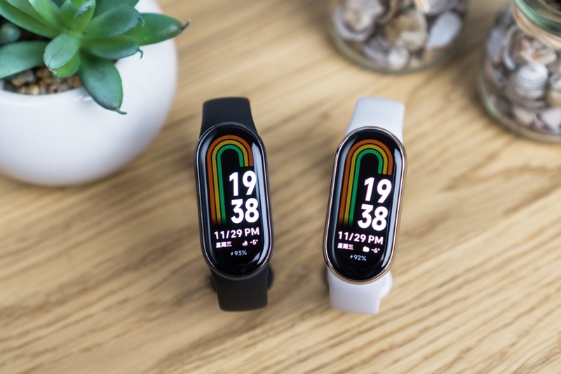 so sánh mi band 8 và mi band 8 pro hình 7