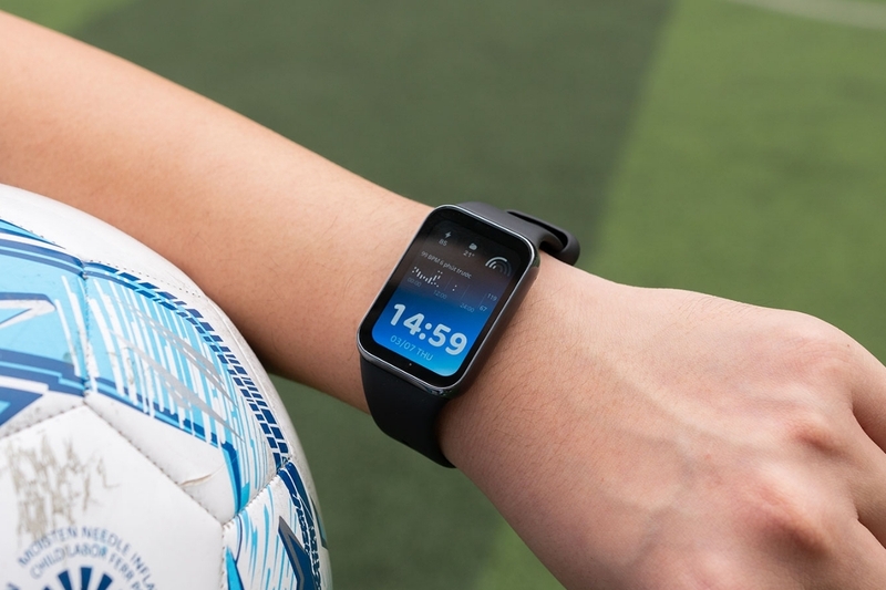 so sánh mi band 8 và mi band 8 pro hình 8