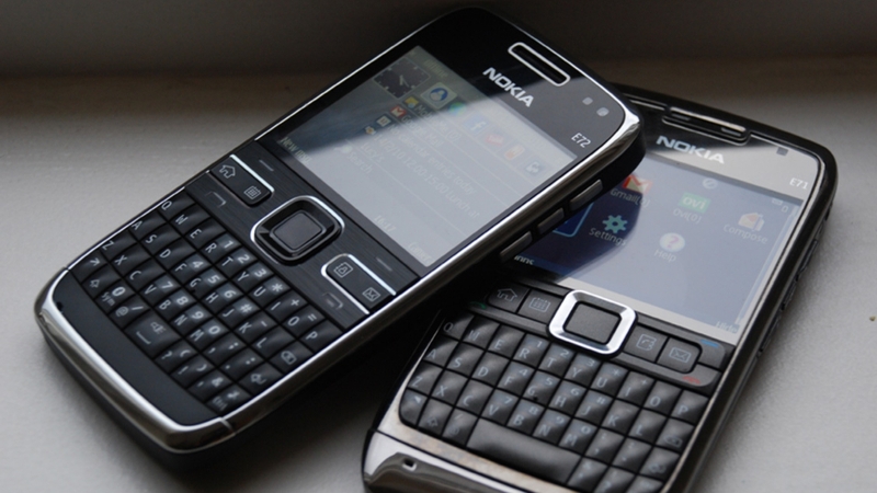 Tổng quan về Nokia E71 và Nokia E72