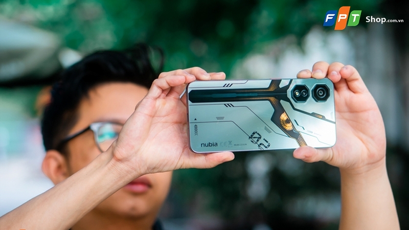 Hệ thống camera trên thiết bị đáp ứng được nhu cầu quay chụp cơ bản