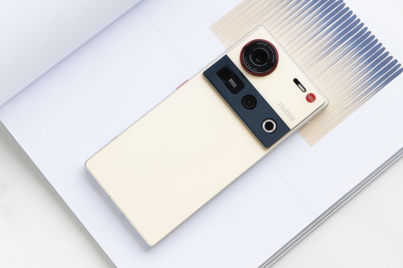 So sánh nubia Z80 Ultra và Z70 Ultra - hình 1