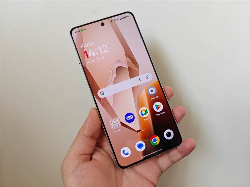 so sanh oneplus 13r va iqoo 12 ve hieu nang