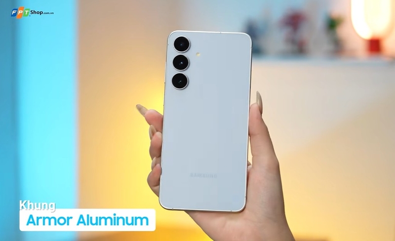 So sánh OPPO A7 Pro và Samsung Galaxy S25 FE - hình 2