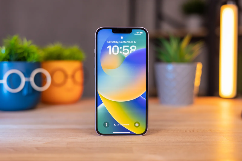 So sánh OPPO Reno14 và iPhone 14 - HÌNH 2