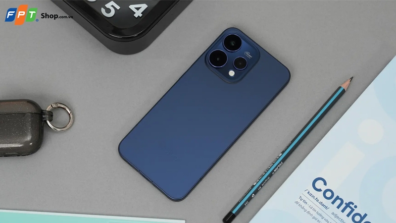 OPPO Reno15 5G có giá thấp hơn