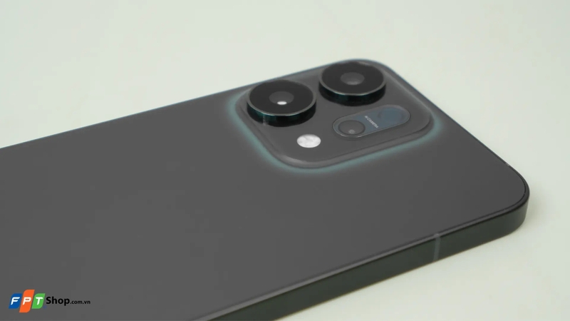 So sánh OPPO Reno 14 và iPhone 16 hình 7