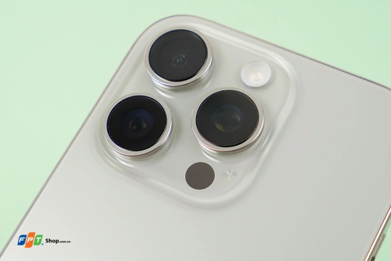 So sánh Pixel 10 Pro và iPhone 16 Pro 6