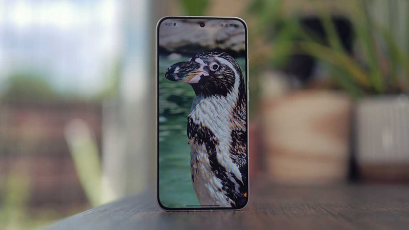 So sánh Poco F7 và iQOO Neo 10 9