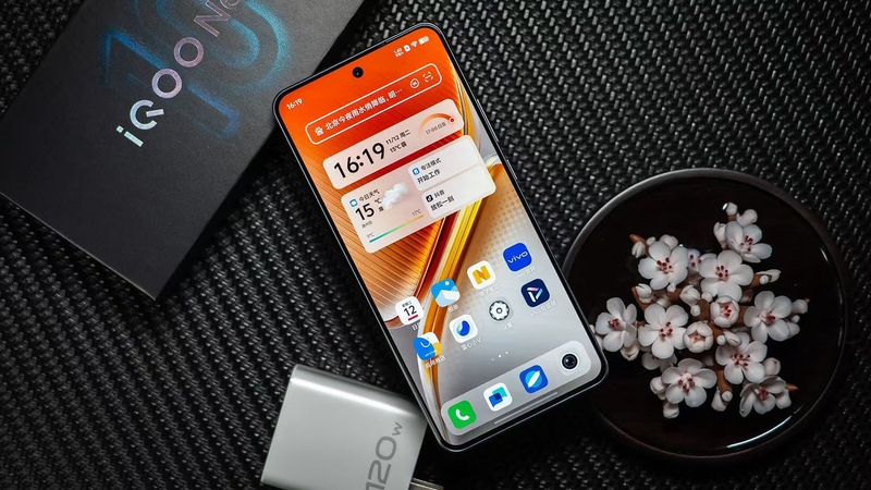 So sánh Poco F7 và iQOO Neo 10 4