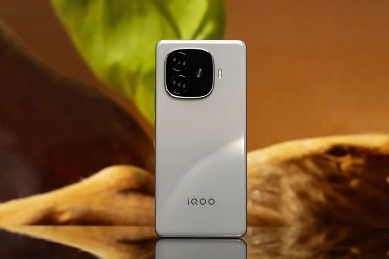 So sánh Redmi Note 14 Pro 5G và iQOO Z9 5G 7