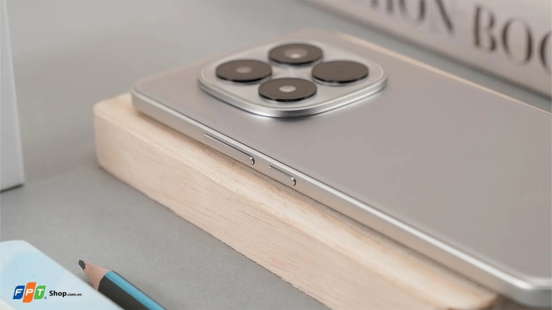 so sánh Redmi Note 15 và Redmi Note 15 Pro hình 12