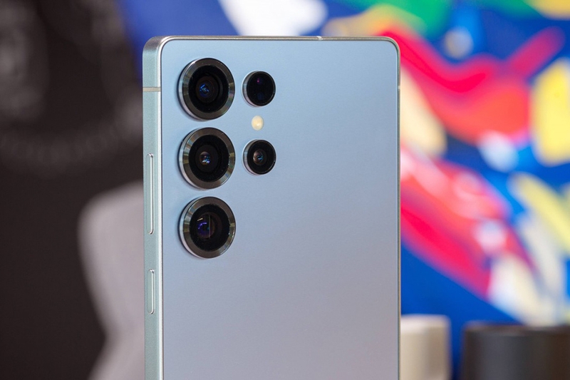 So sánh S25 Ultra và Xiaomi 15 Pro 10