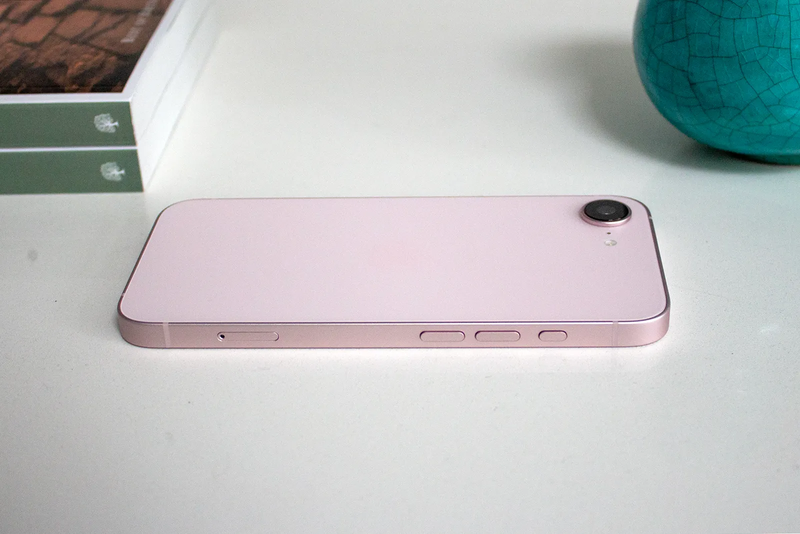 So sánh S26 FE và iPhone 17e - hình 3