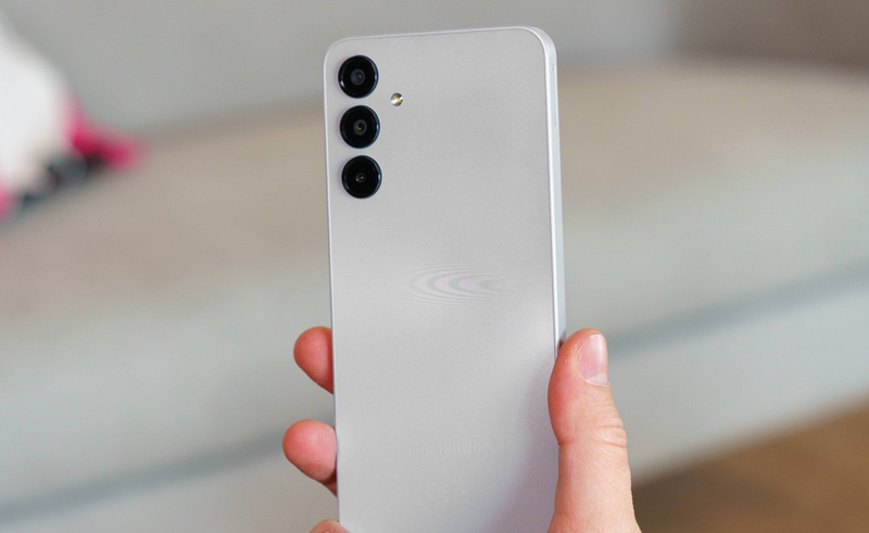 So sánh Samsung Galaxy A25 và Galaxy A16 2