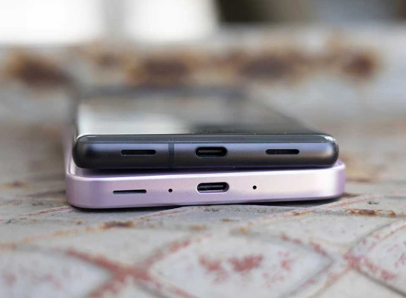 So sánh Samsung Galaxy A35 vs Pixel 7a - 03