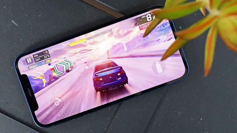 So sánh Samsung Galaxy A56 và iPhone 12 7
