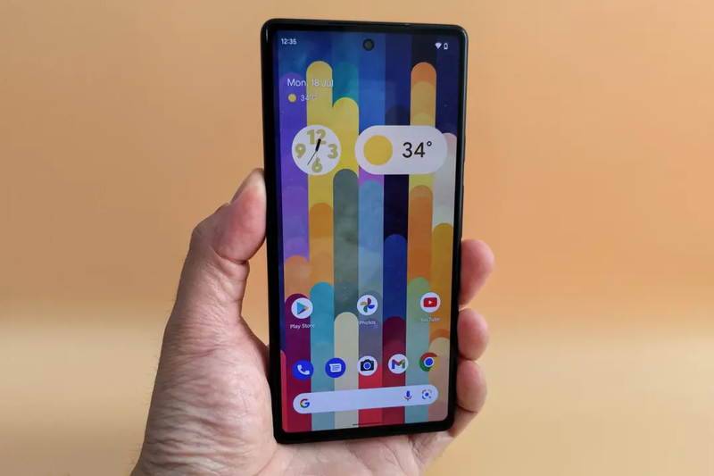 So sánh Samsung Galaxy A73 và Google Pixel 6a 8