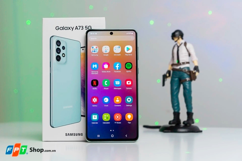 So sánh Samsung Galaxy A73 và Google Pixel 6a 4