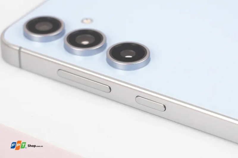 So sánh Samsung S24 FE và S25 FE - hình 10