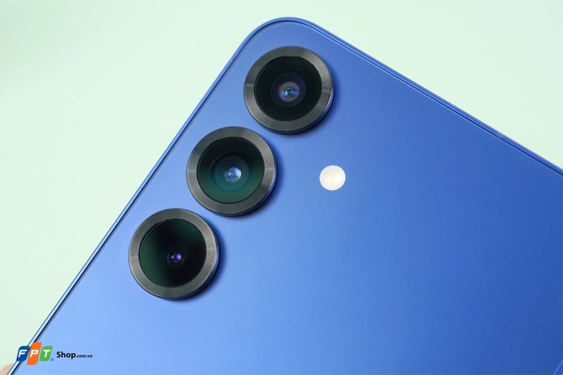 So sánh Samsung Galaxy S25 Edge và Galaxy S25 Plus 8