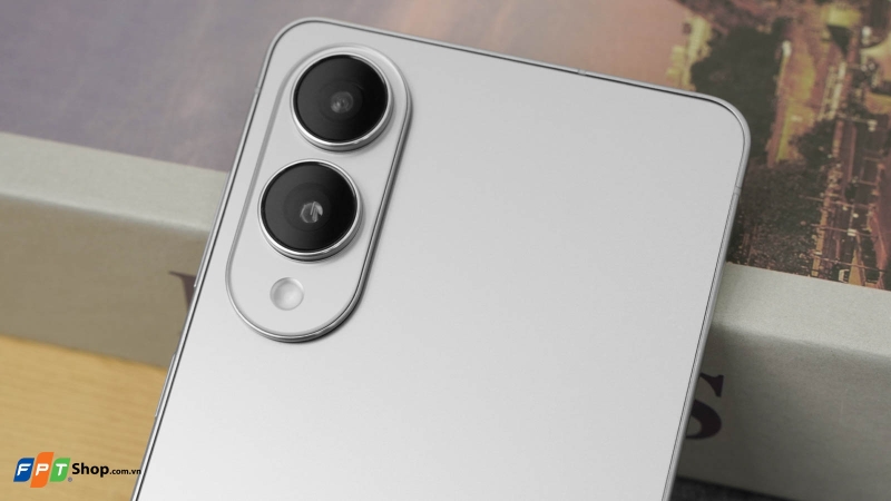 so-sanh-samsung-s25-edge-va-s25-c.jpg