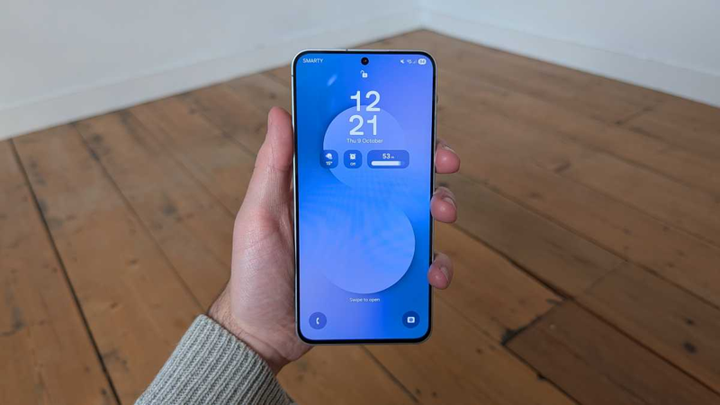 So sánh Samsung Galaxy S25 FE và OPPO Reno14 9