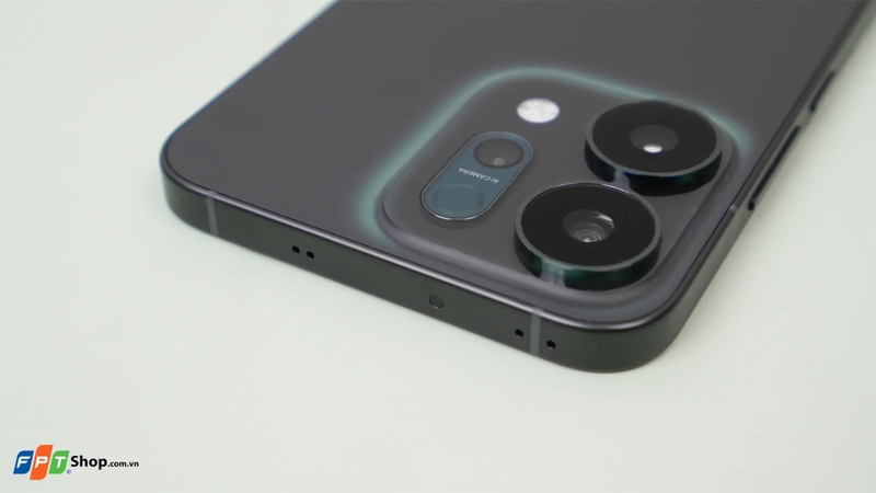 So sánh Samsung Galaxy S25 FE và OPPO Reno14 6
