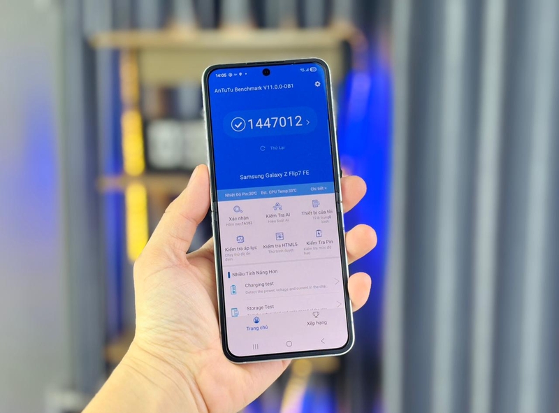 so-sanh-samsung-z-flip-7-va-galaxy-z-flip-7-fe-7.png