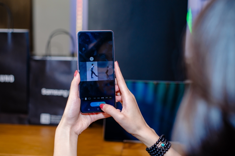 So sánh Samsung Z Flip 8 và Z Flip 6 - hình 12