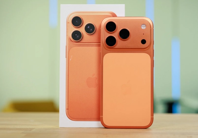 so sánh Samsung Z Fold 8 và iPhone 17 Pro - hình 2