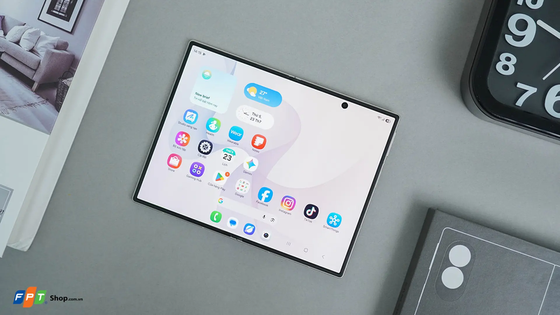 So sánh Samsung Z Fold 8 và S25 Ultra - hình 4