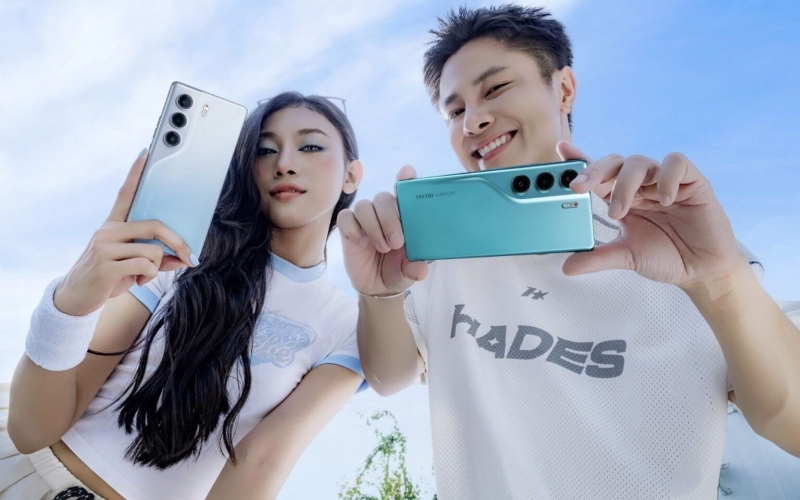 Camera trước và sau