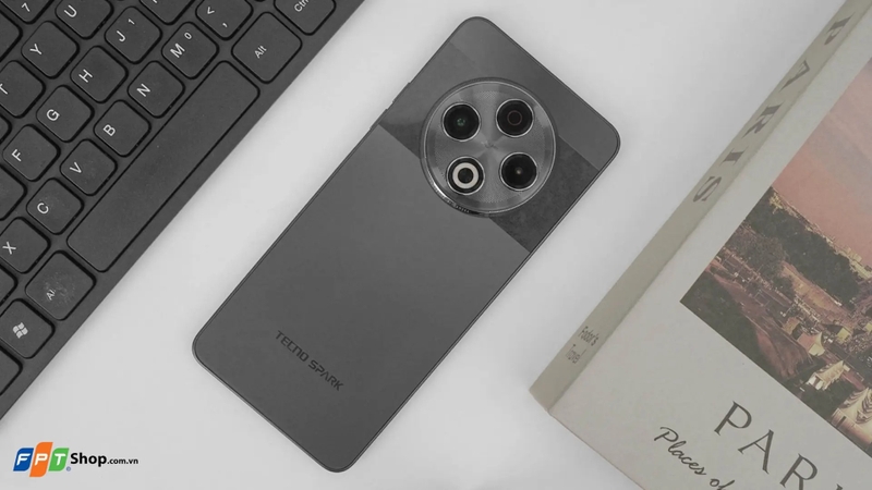 So sánh Tecno Spark 30 5G và Tecno Spark 30 4G 1