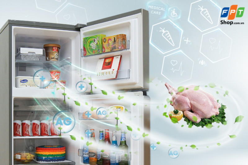 So s&aacute;nh tủ lạnh Panasonic 4 c&aacute;nh v&agrave; Hitachi (6)