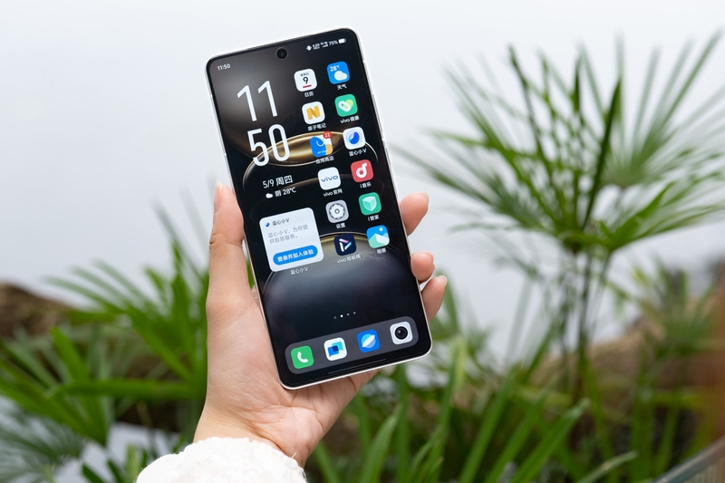 so sanh vivo x100s va vivo x100s pro ve man hinh