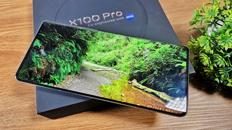 so-sanh-vivo-x100s-va-vivo-x100s-pro-8.jpg